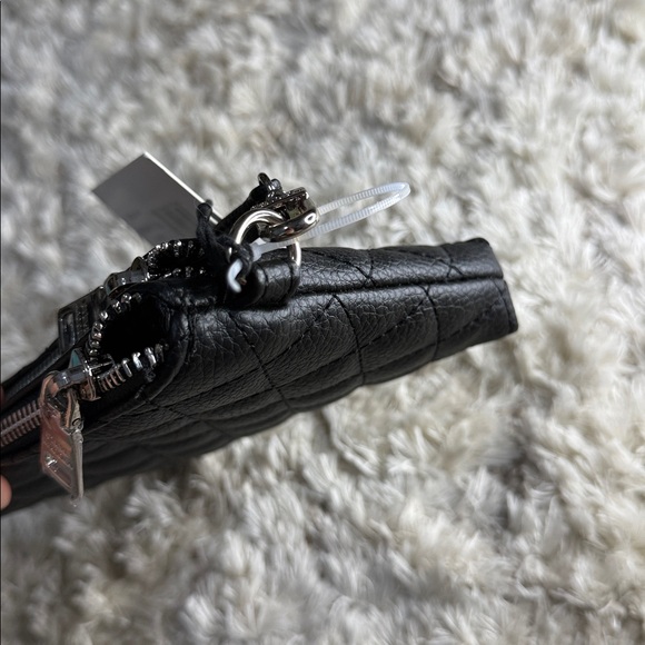 Steve Madden Black Quilted Clutch/Wristlet - Picture 7 of 11